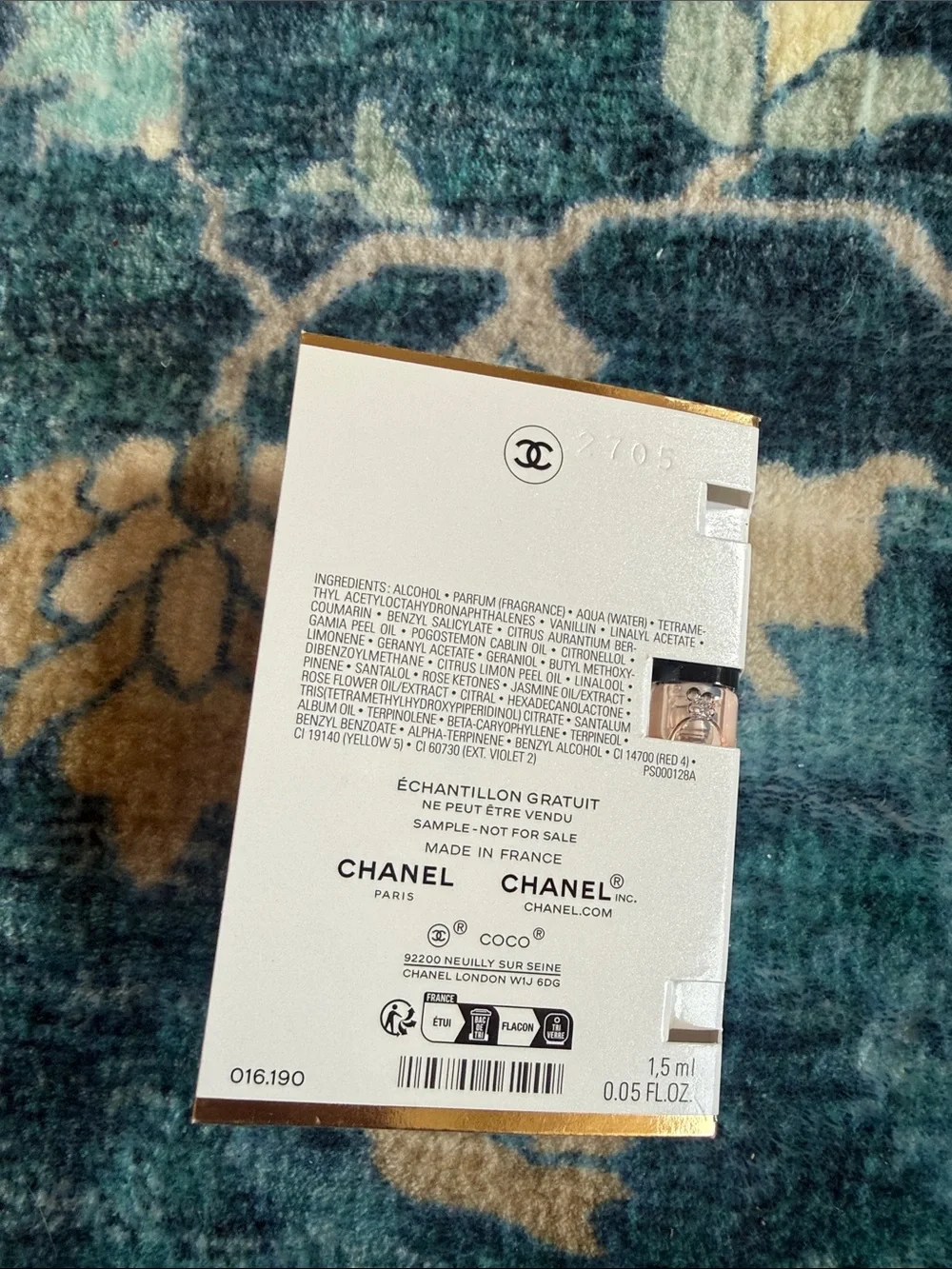 NEW CHANEL Coco Mademoiselle Absolu Trial Samples (4) with White Camellia Bag